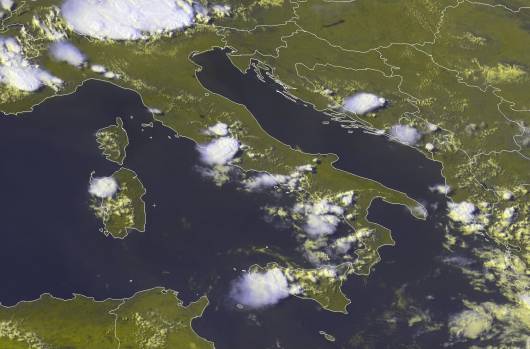 Temporali di calore visti dal satellite. Fonte: eumetsat.org