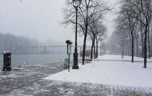 Torna la neve a Londra, Parigi, Manchester