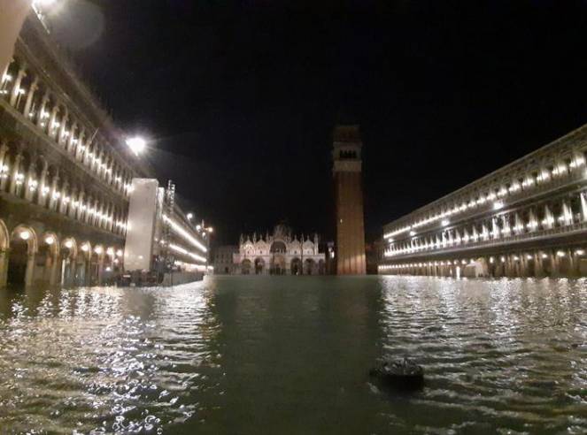 Acqua alta a Venezia (Fonte immagine: ansa)