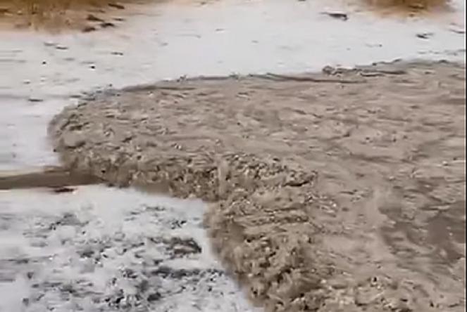 Alluvione di grandine nel deserto saudita