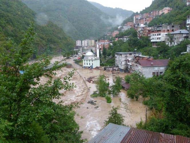 Alluvione nella provincia di Artvin, Turchia nord-orientale
