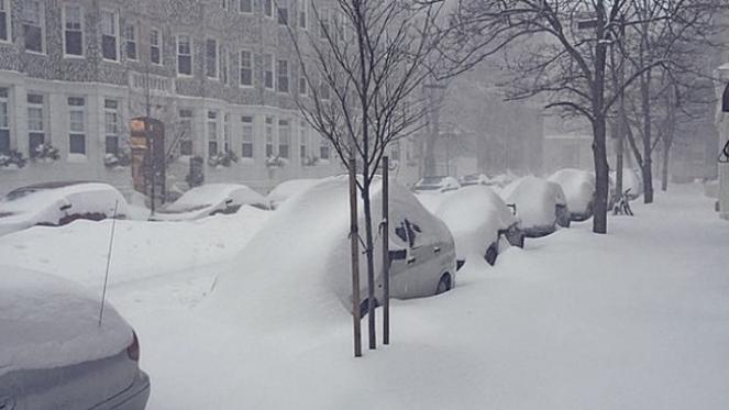 Boston sepolta da 60cm di neve