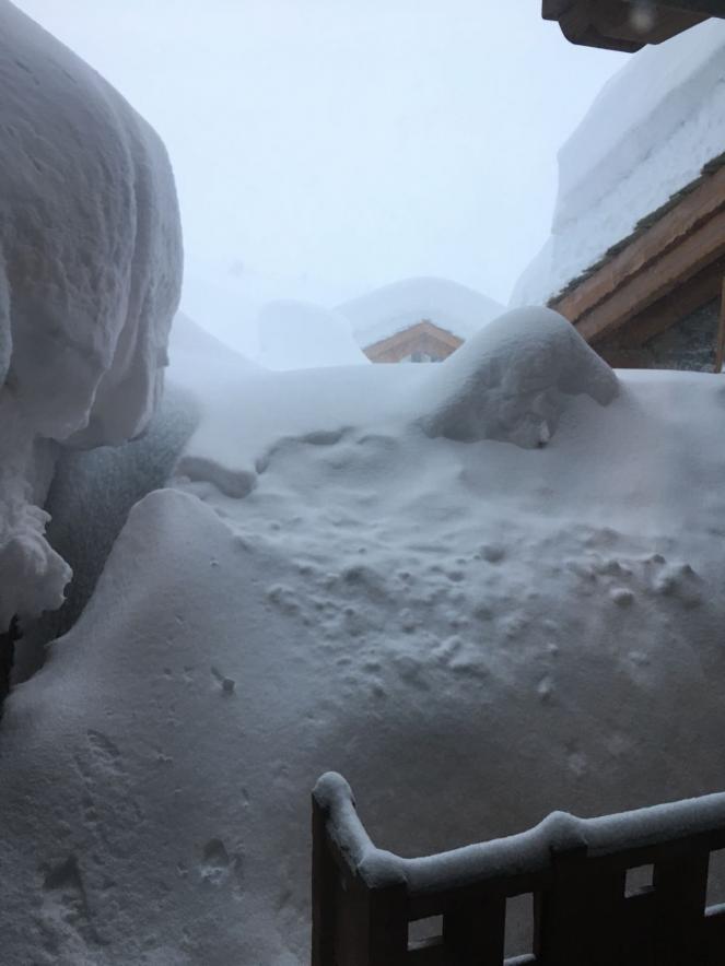Cervinia sepolta dalla neve, foto di Marco Bartoli