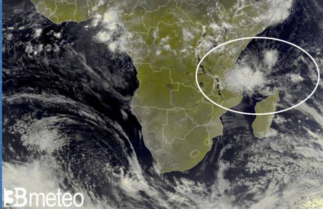 Cronaca meteo. Storico ciclone Hidaya sulla Tanzania dopo le disastrose inondazioni