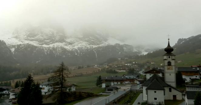 Colfosco Badia (BZ). Pioggia mista a neve