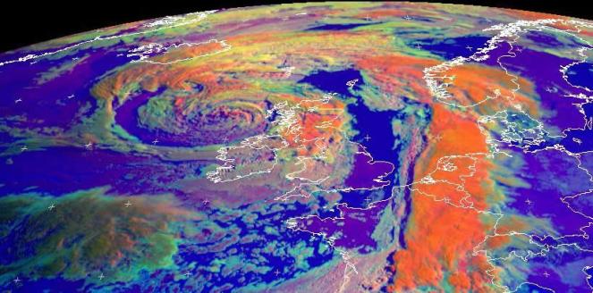 Ecco il violento ciclone in azione nelle Isole Britanniche. Fonte: EUMETSAT