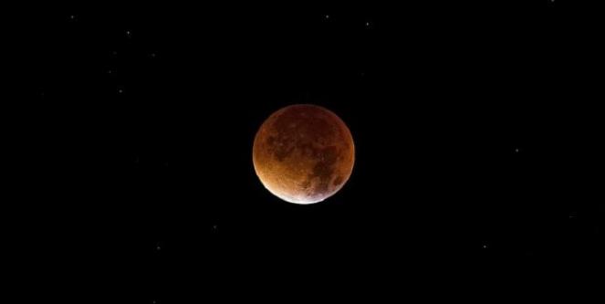 Eclissi di luna parziale la notte tra il 16 e il 17 luglio