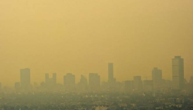  Emergenza ambientale a Città del Messico, soffocata dallo smog