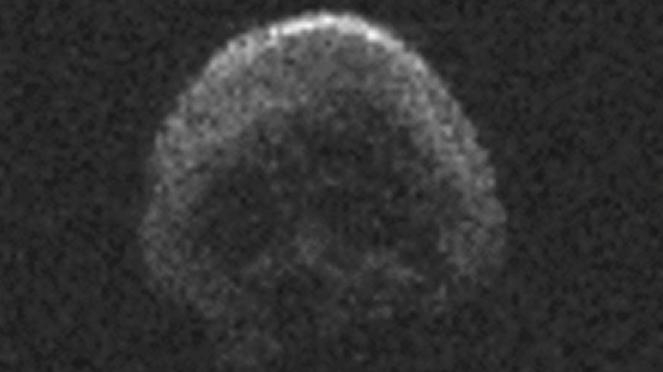 Foto reale dell'asteroide di Halloween