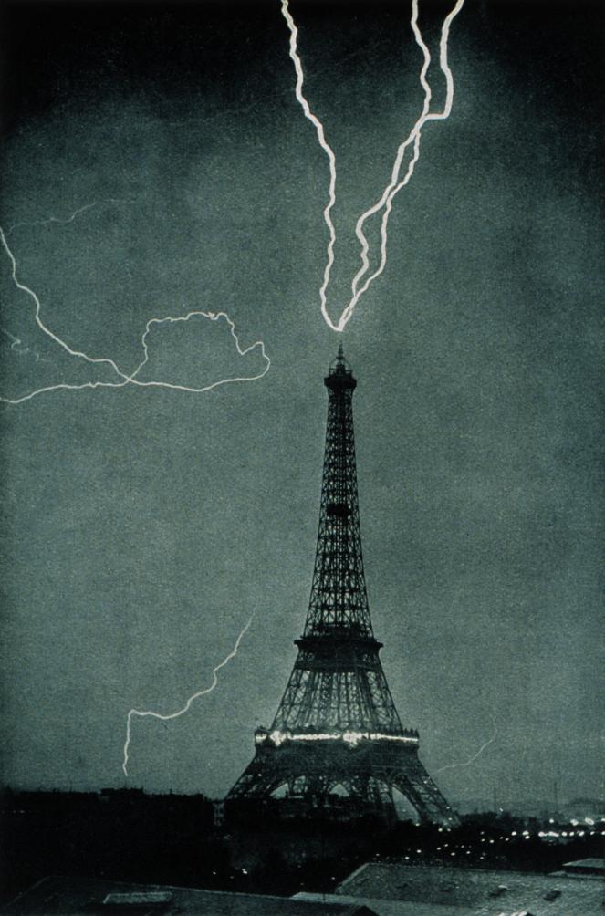Fulmini a Parigi