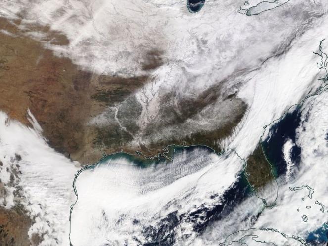 Gli Stati Uniti visti dal sat il 18 Gennaio, gran parte del sudest è ricoperto dalla neve
