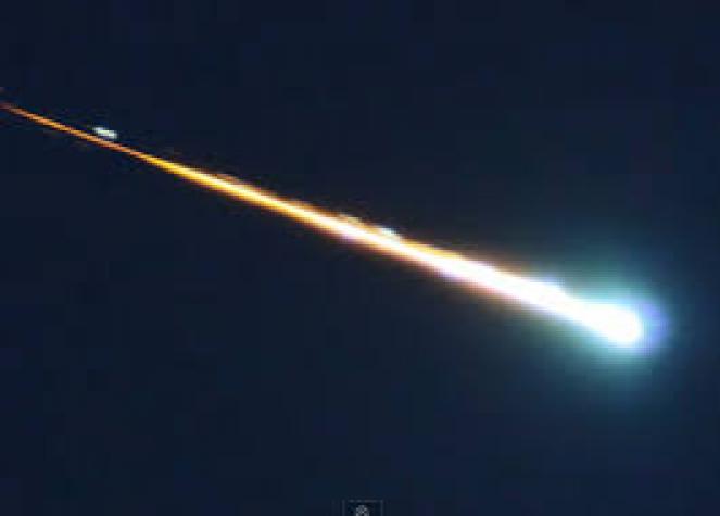 Grosso meteorite esplode sui cieli di Cuba, migliaia di frammenti raggiungono la superficie