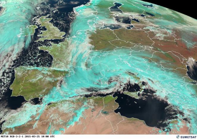 Il ciclone afro mediterraneo ben visibile dal Sat con l'occhio sulla Sardegna