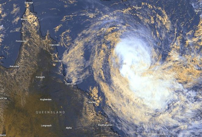 Il ciclone Jasper al largo del Queensland
