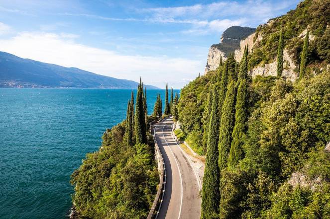 Il lago di Garda, tra i tanti ecosistemi a rischio