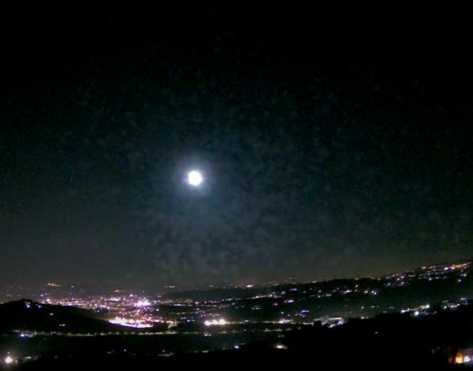 Meteorite sui cieli del Centro-Sud, avvistato martedì sera da molte regioni