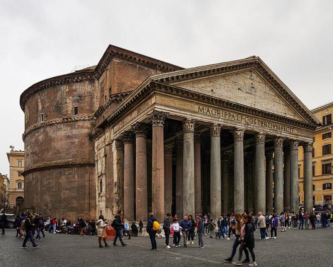Il Pantheon ha quasi 2000 anni ed è intatto