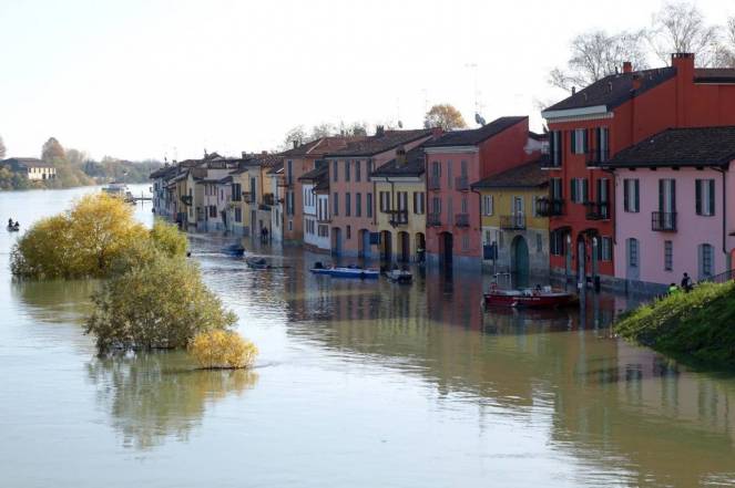 Il Ticino esondato a Pavia (fonte foto ANSA)