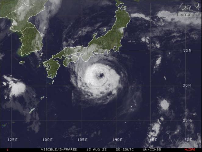 Cronaca meteo. Tifone Lan, imminente landfall in Giappone con venti a 180km/h e 400mm di pioggia - Video