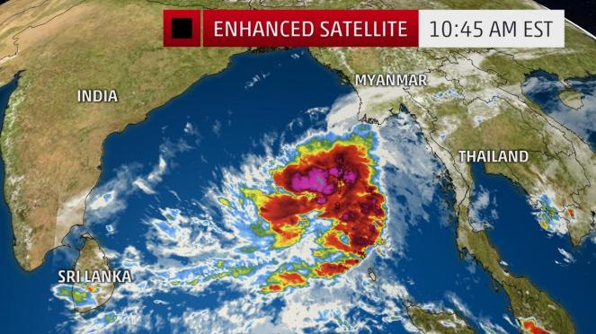 Immagine satellitare della depressione tropicale sul golfo del Bengala (elaborazione weather.com) 