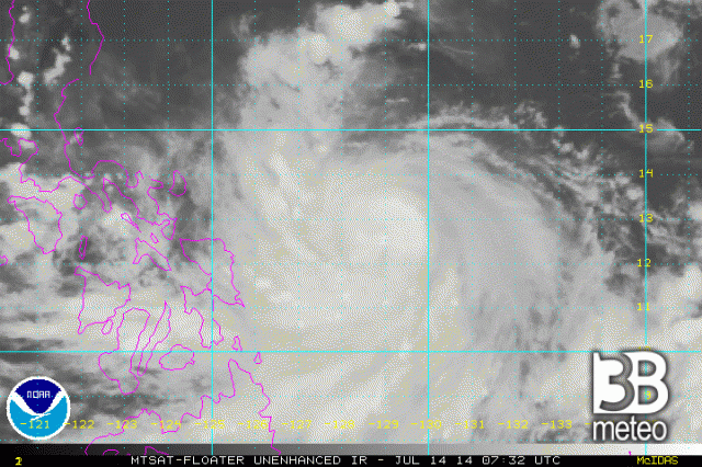 Immagine satellitare tifone