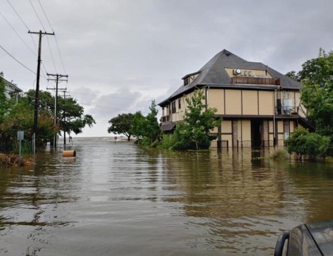 Inondazione nella Louisiana per il passaggio della tempesta Barry (Fonte: Jeff Horchak - Twitter)