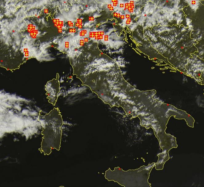 Italia vista dal satellite visibile