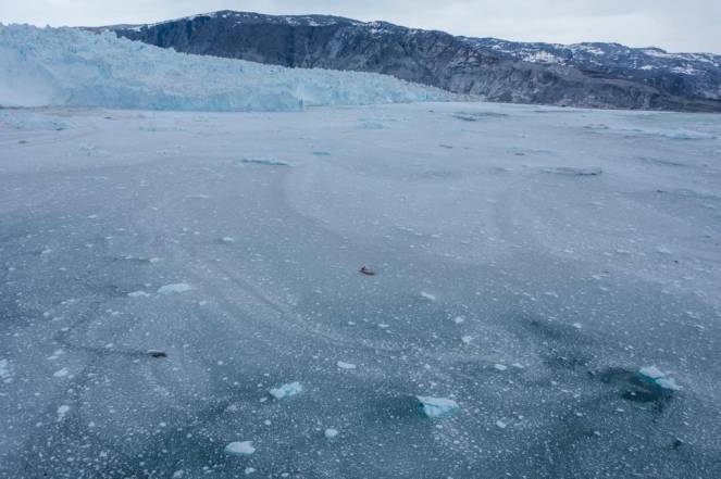 Eqi Glacier: gli spettacolari video dei crolli di ghiaccio sul mare