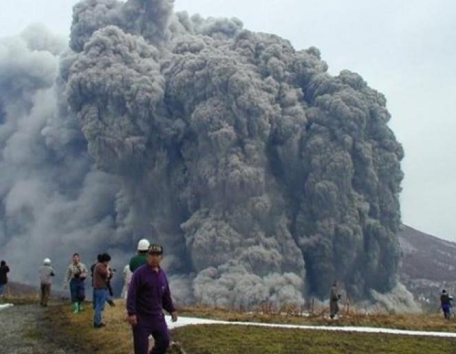 l'eruzione di Ontake è ancora in corso