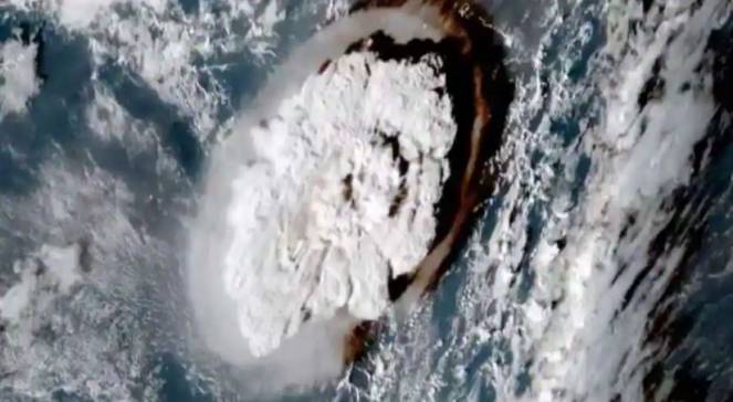 The eruption of the Hanga Tonga volcano is visible from the satellite