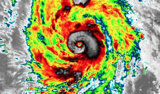 L'uragano Willa visto dal satellite