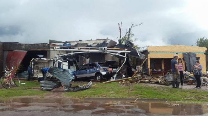 La cittadina di Dolores devastata dal tornado