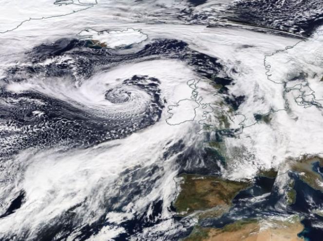 La tempesta Freya che si è abbattuta sul Regno Unito tra il 2 e il 3 marzo
