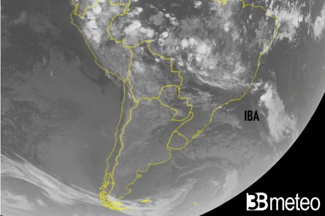 La tempesta tropicale IBA vista dal satellite nella giornata di martedì 26 marzo. Fonte NOAA