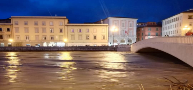 Livello del fiume Arno a Pisa