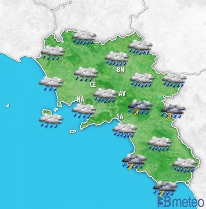 Meteo Campania domenica, tempo instabile con piogge e temporali