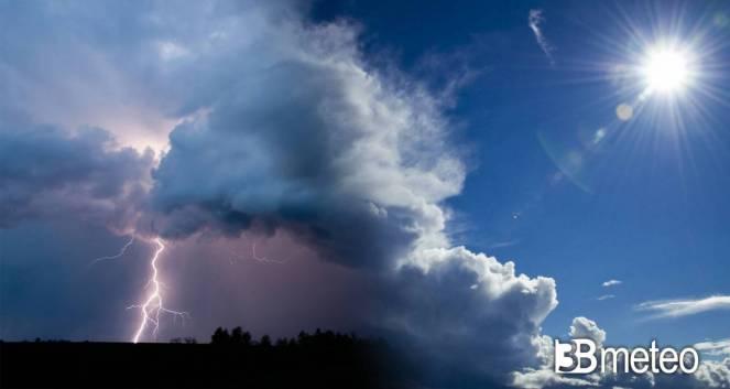 Meteo, Centro Italia: weekend a tratti instabile con rischio acquazzoni e temporali, specie domenica