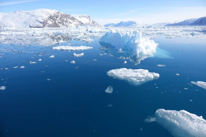 Meteo - La Groenlandia si scioglie ad un ritmo impressionante, in 20 anni perse 4700 giga tonnellate di ghiaccio. L'allarme della comunità scientifica