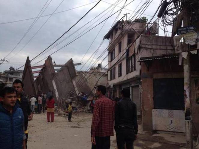 Nepal: Crolli e vittime a Katmandu per il terremoto