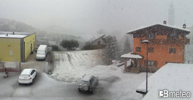 Neve fino a quote collinari sul basso Piemonte