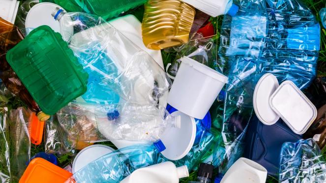 Non tutta la plastica può essere riciclata, una gran parte è ingestibile
