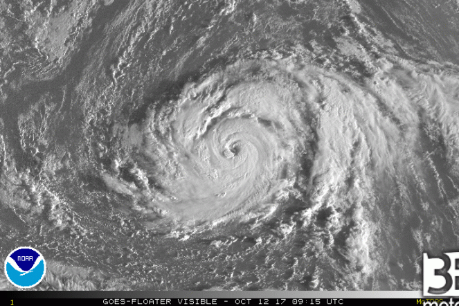 Ophelia diventa un uragano di categoria 1 (fonte: noaa)