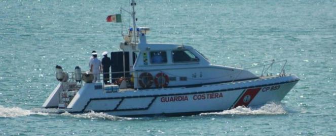 Pescara tragedia del mare a causa del maltempo, affonda un peschereccio, due vittime