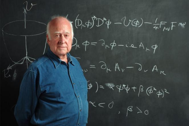 Peter Higgs , il primo a teorizzare l'esistenza della Particella di Dio