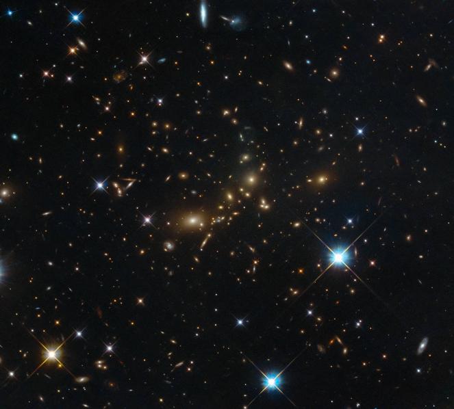 Plck G308.3-20.2 l'ammasso di galassie immortalato da Hubble