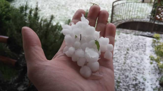 METEO IMMINENTI ACQUAZZONI O TEMPORALI Anche Con GRANDINE Le Zone A 