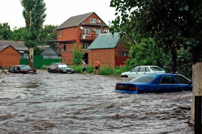 Rostov colpita da una violenta alluvione