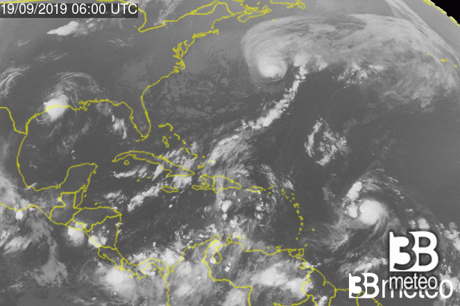 Situazione attuale in Atlantico. Si nota l'uragano Jerry avvicinarsi dall'Atlantico al Mar dei Caraibi