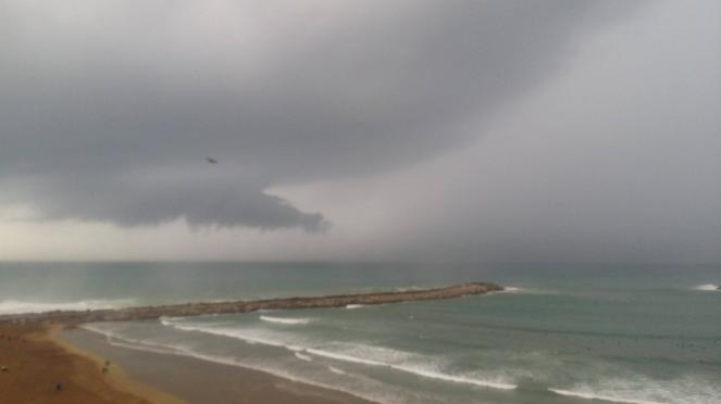 Supercella temporalesca domenica a Rabat, nel nord del Marocco
