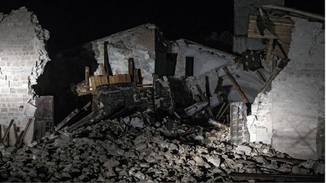 terremoto centro italia, feriti e crolli. (foto corriere.it)